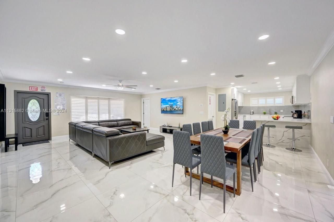 1307 Rodman St, Hollywood, FL 33019 Photo