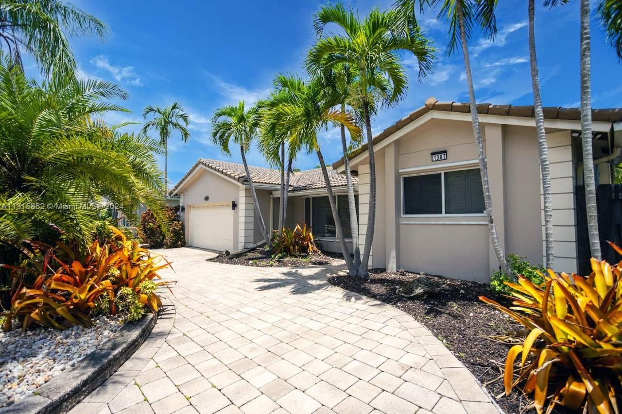 1307 Rodman St, Hollywood, FL 33019 Photo