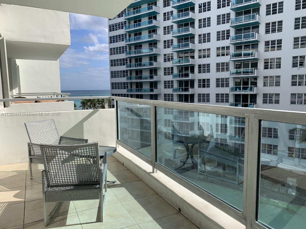 5151 Collins Ave, Unit 727, Miami Beach, FL 33140 Photo
