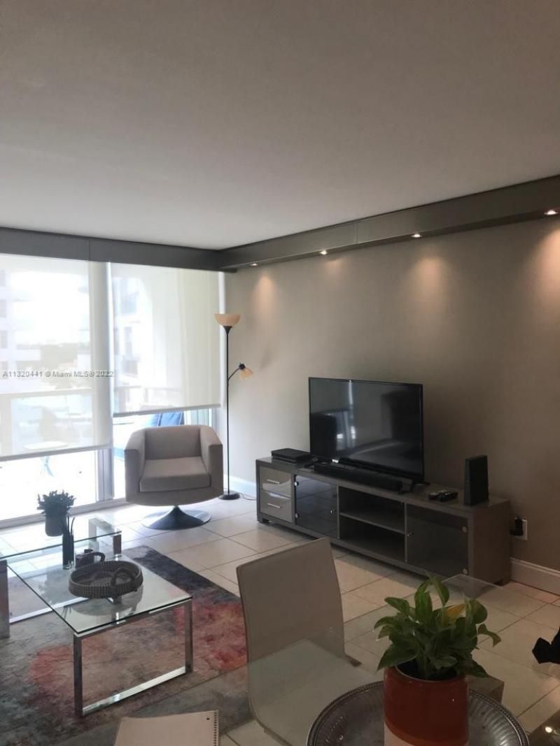 5151 Collins Ave, Unit 727, Miami Beach, FL 33140 Photo