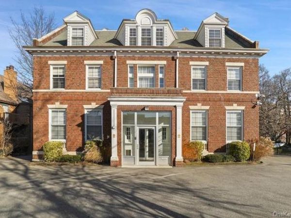 19 Greenridge Avenue, White Plains, NY 10605