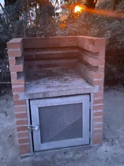 5151 Collins Ave, Unit 1036, Miami Beach, FL 33140 Photo