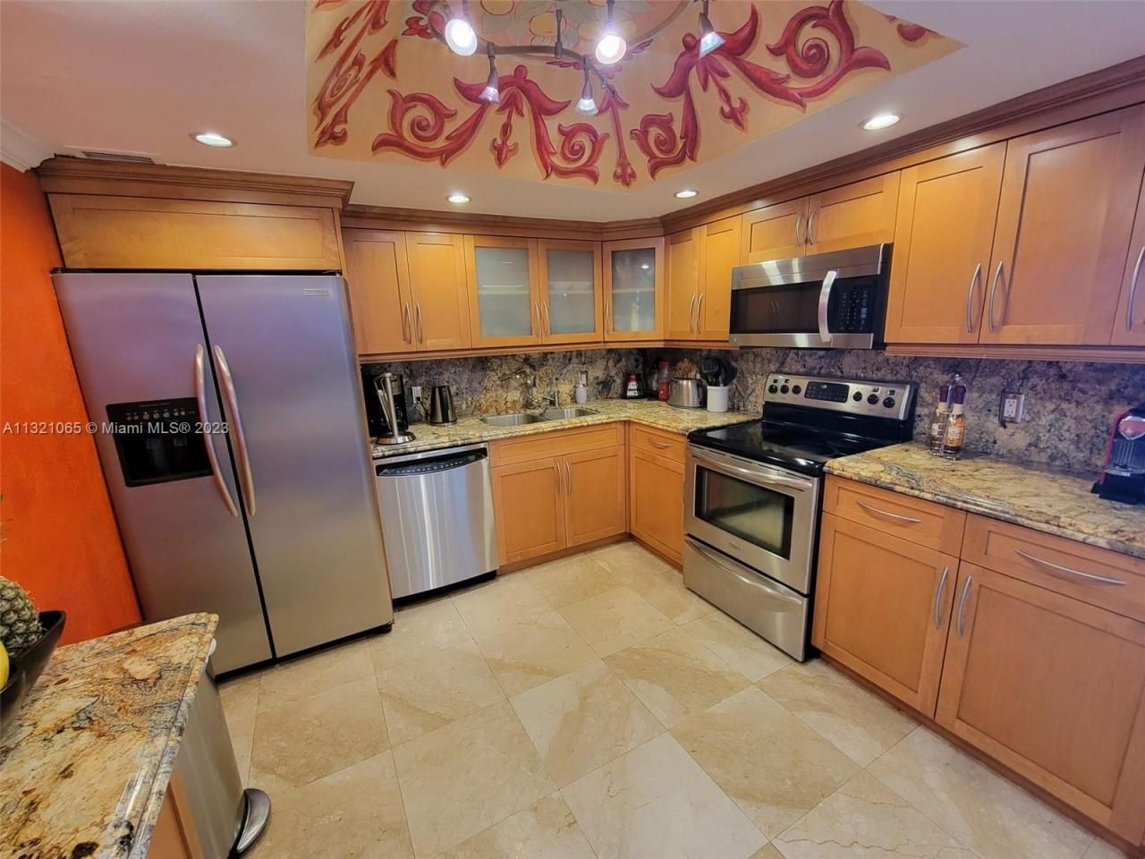 5151 Collins Ave, Unit 1036, Miami Beach, FL 33140 Photo