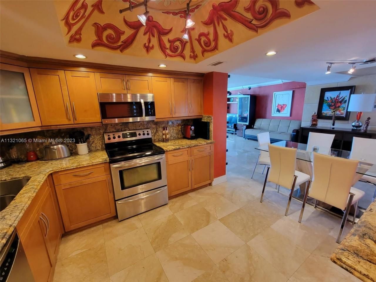 5151 Collins Ave, Unit 1036, Miami Beach, FL 33140 Photo