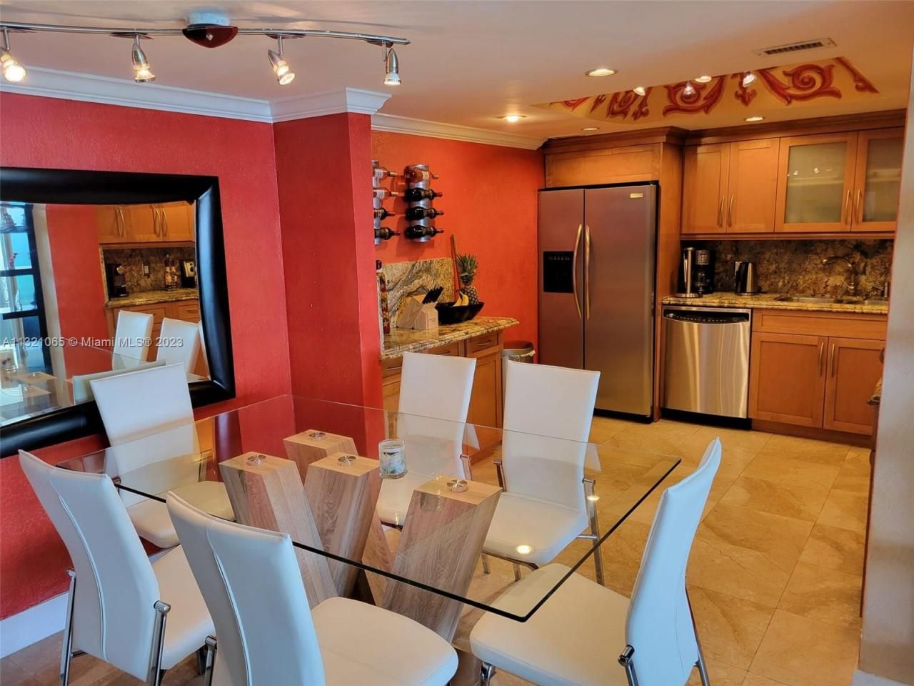 5151 Collins Ave, Unit 1036, Miami Beach, FL 33140 Photo