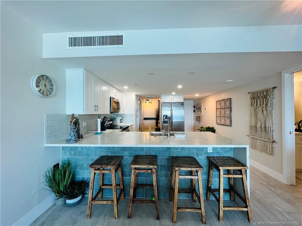 8880 S Ocean Drive, Unit 1102, Jensen Beach, FL 34957 Photo