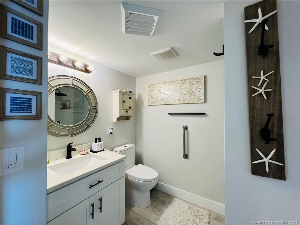 8880 S Ocean Drive, Unit 1102, Jensen Beach, FL 34957 Photo