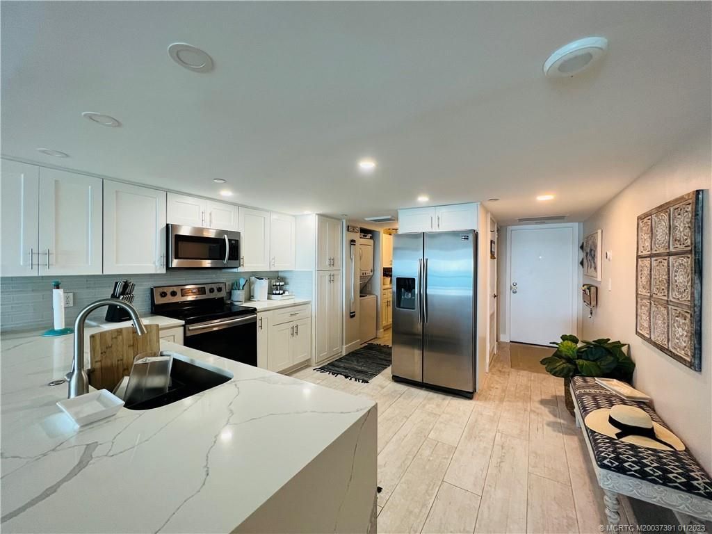 8880 S Ocean Drive, Unit 1102, Jensen Beach, FL 34957 Photo