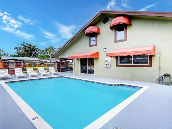 1020 N 13th Ter, Hollywood, FL 33019