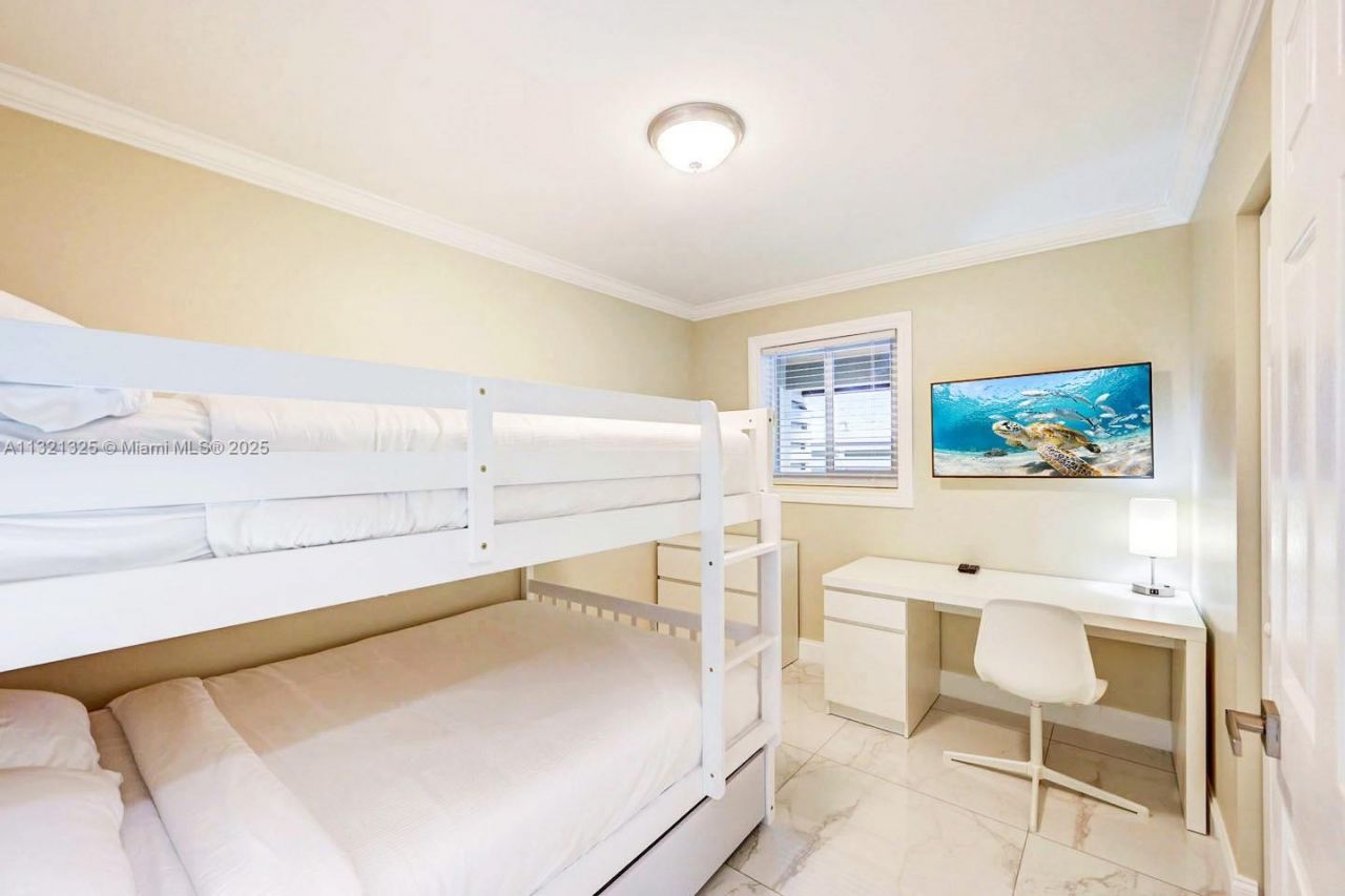 1020 N 13th Ter, Hollywood, FL 33019 Photo