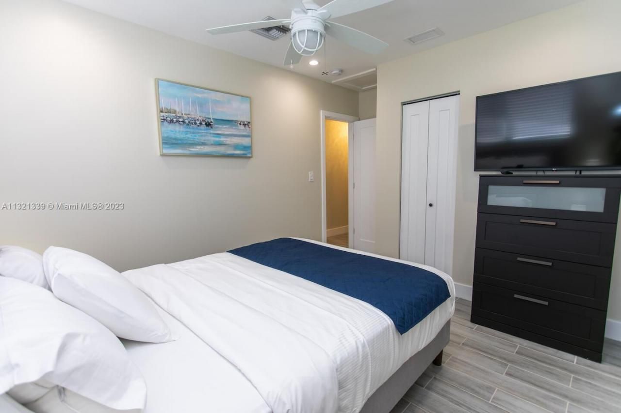 1120 N 13th Terrace, Hollywood, FL 33019 Photo