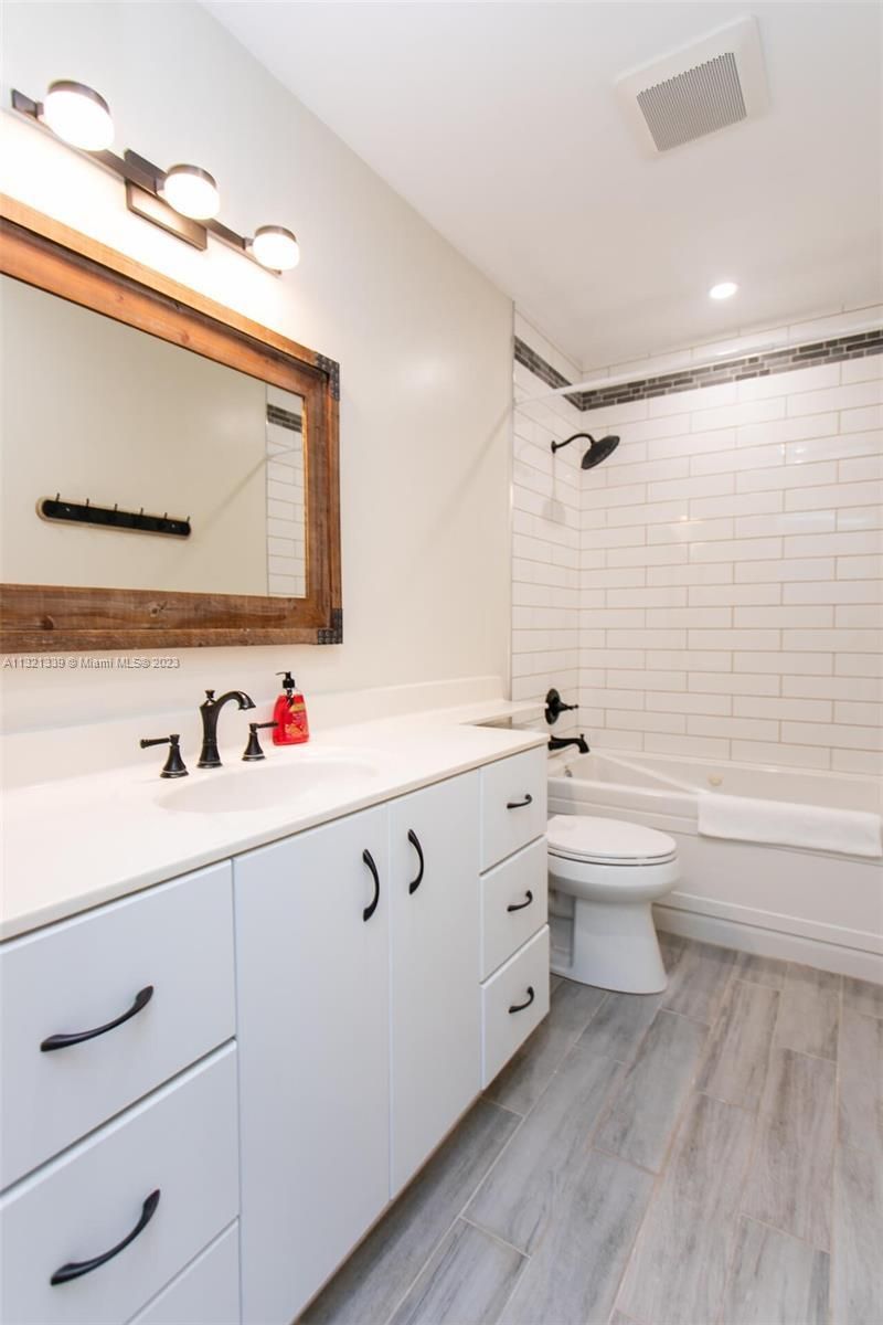 1120 N 13th Terrace, Hollywood, FL 33019 Photo