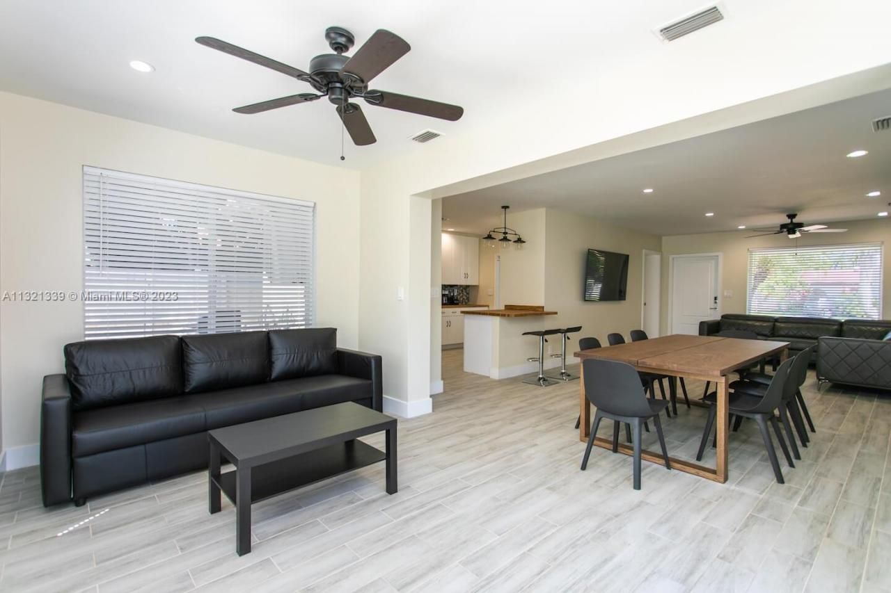 1120 N 13th Terrace, Hollywood, FL 33019 Photo