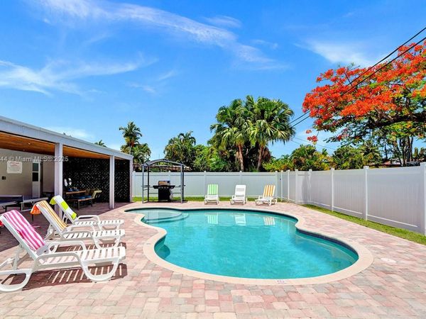 1301 Rodman St, Hollywood, FL 33019