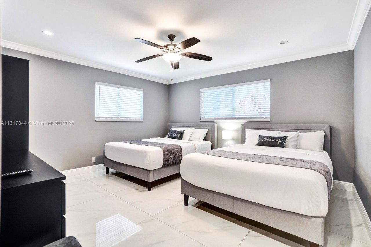 1301 Rodman St, Hollywood, FL 33019 Photo