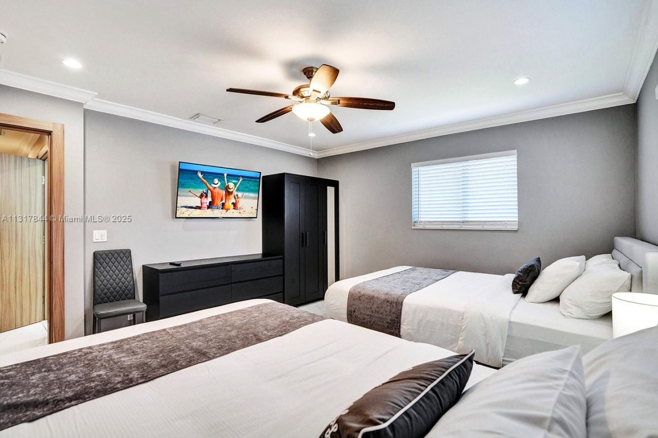 1301 Rodman St, Hollywood, FL 33019 Photo