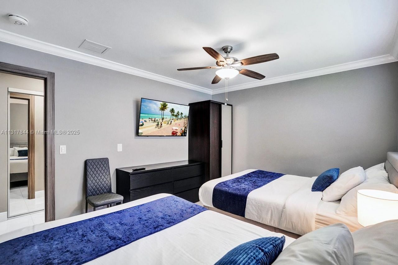 1301 Rodman St, Hollywood, FL 33019 Photo