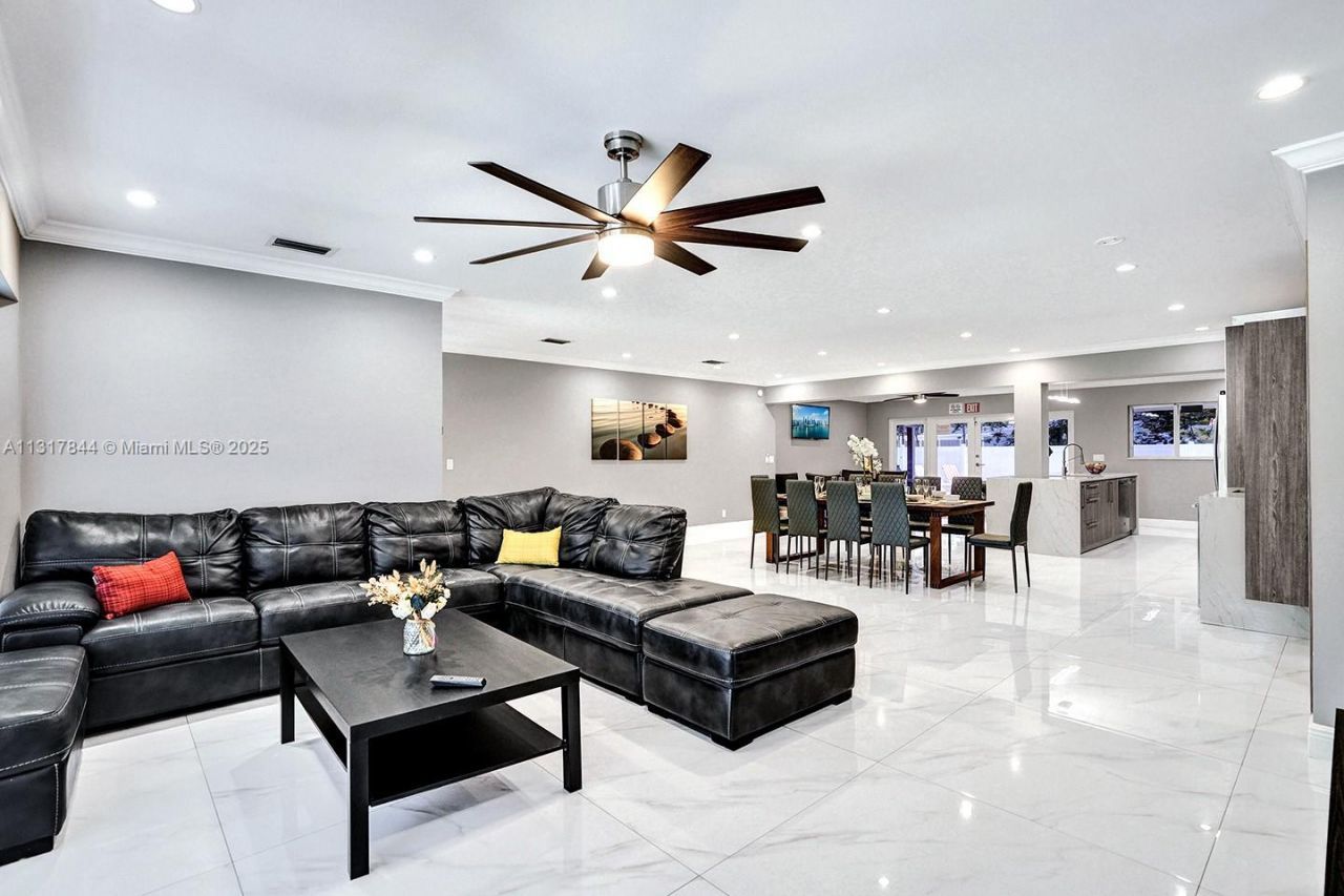 1301 Rodman St, Hollywood, FL 33019 Photo