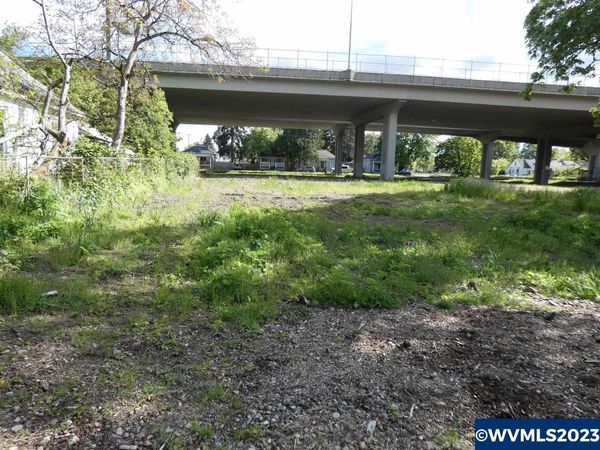 1370 Leslie St SE, Salem, OR 97301