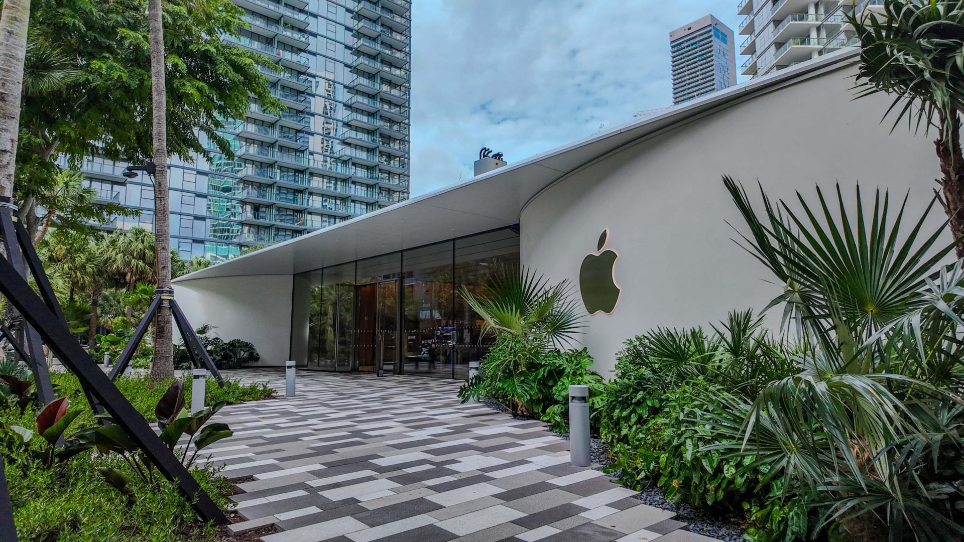 851 NE 1st Avenue, Unit 812, Miami, FL 33132 Photo
