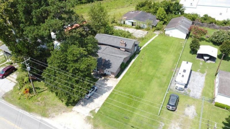 114 Berkeley Circle Photo 11