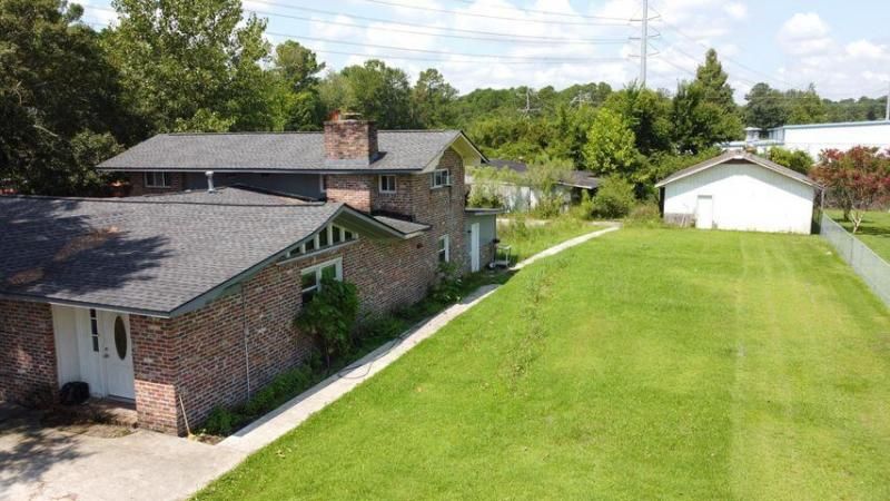 114 Berkeley Circle Photo 5