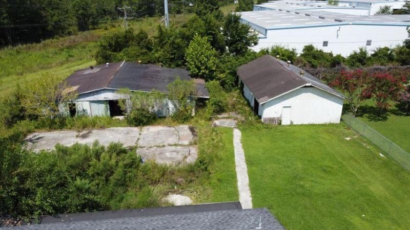 114 Berkeley Circle Photo 6