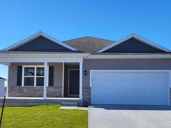 2006 N 7th Street, Indianola, IA 50125