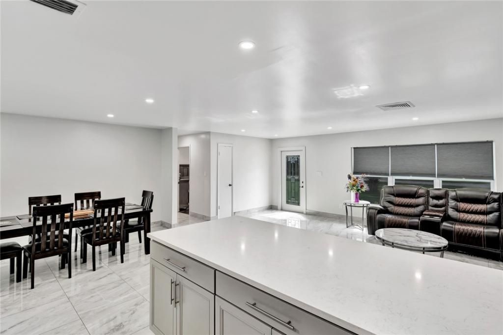 5379 N Us Highway 1, Fort Pierce, FL 34946 Photo