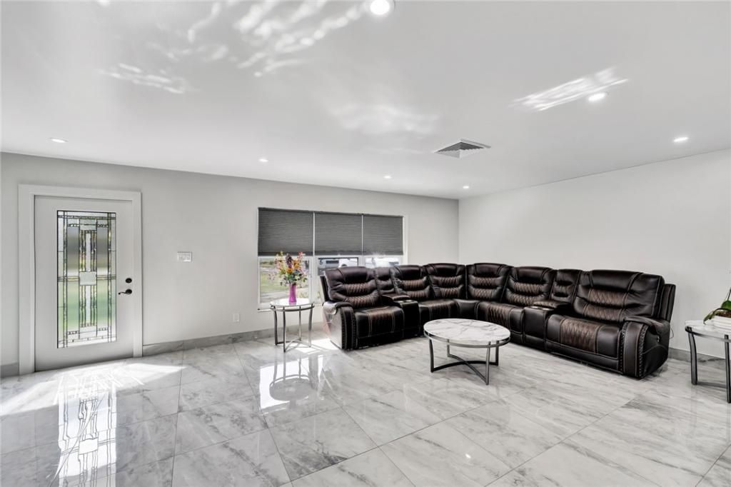 5379 N Us Highway 1, Fort Pierce, FL 34946 Photo