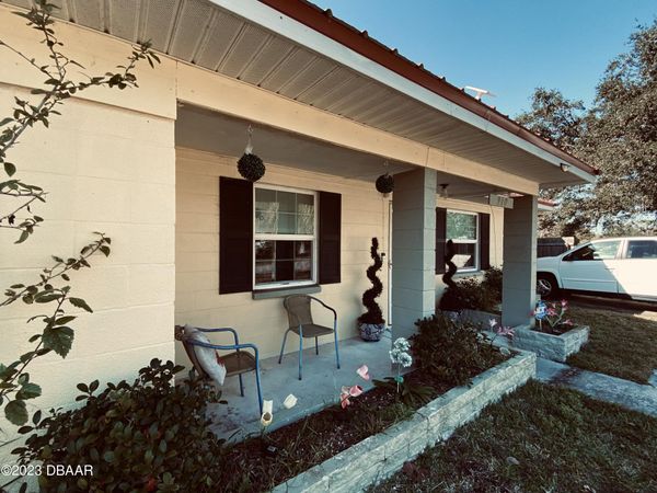 910 Lake Avenue, Edgewater, FL 32132