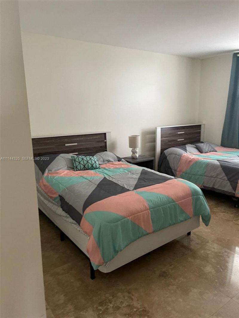 3725 S Ocean Dr, Unit 301, Hollywood, FL 33019 Photo