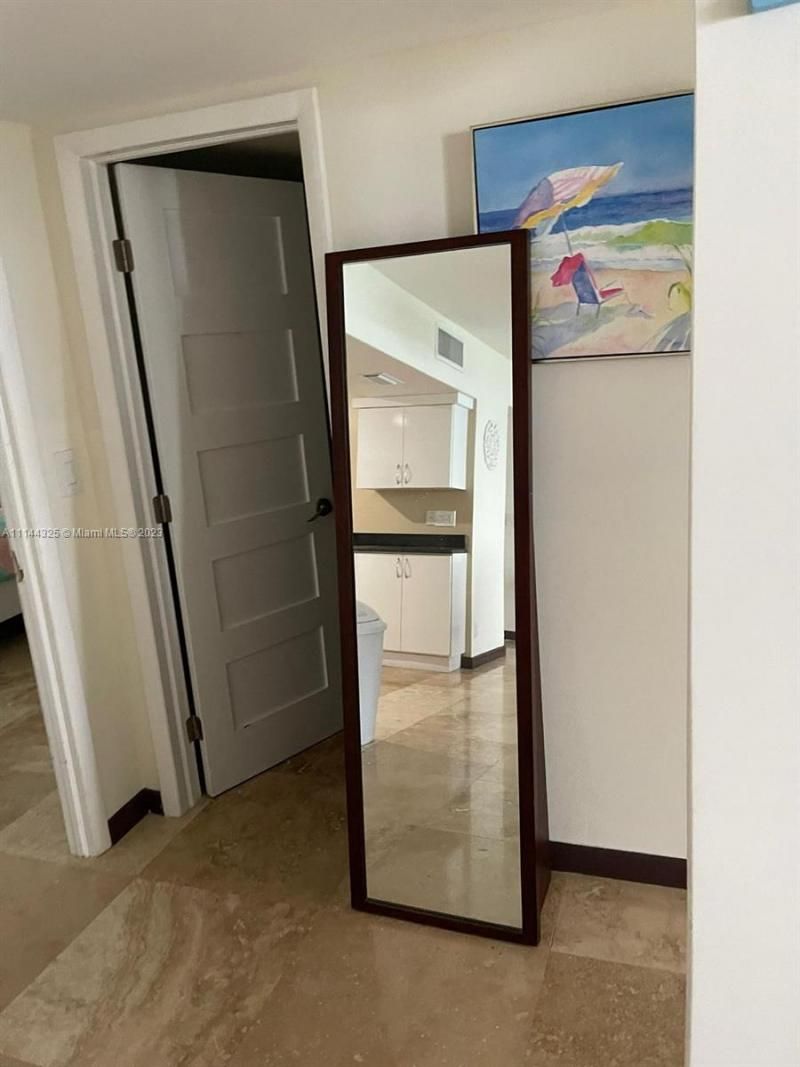 3725 S Ocean Dr, Unit 301, Hollywood, FL 33019 Photo