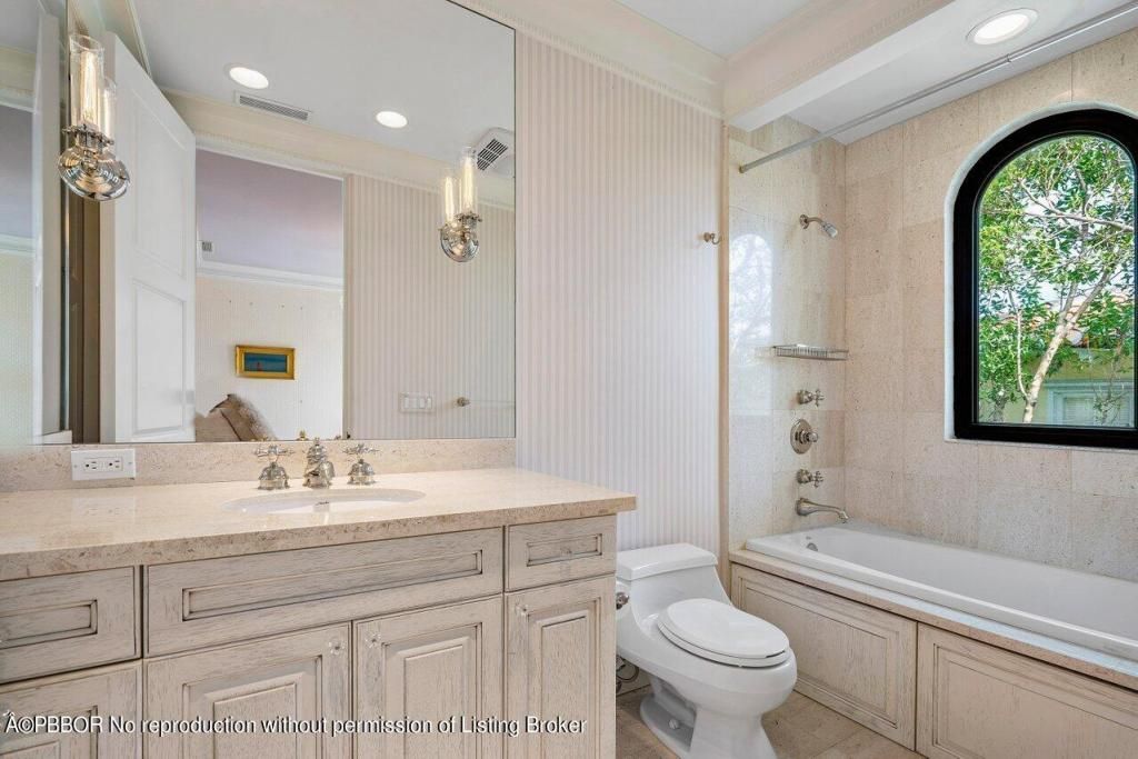 12 Lagomar Road, Palm Beach, FL 33480 Photo