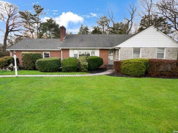 937 Walt Whitman Road, Melville, NY 11747