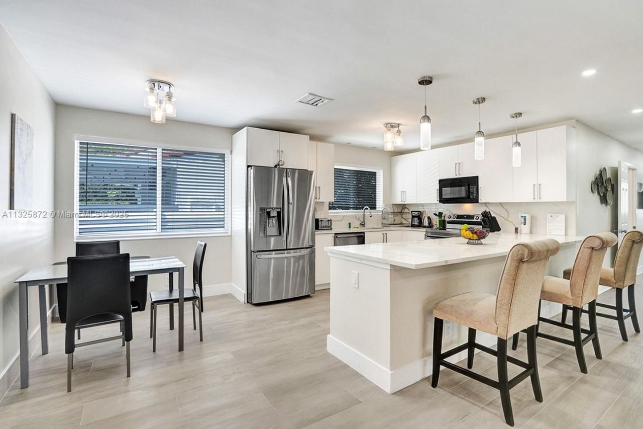 1018 Adams St, Hollywood, FL 33019 Photo