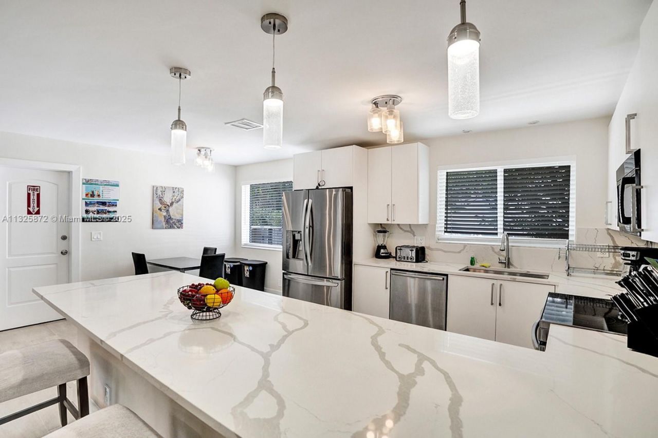 1018 Adams St, Hollywood, FL 33019 Photo