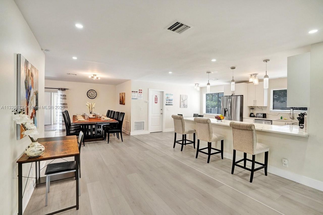 1018 Adams St, Hollywood, FL 33019 Photo