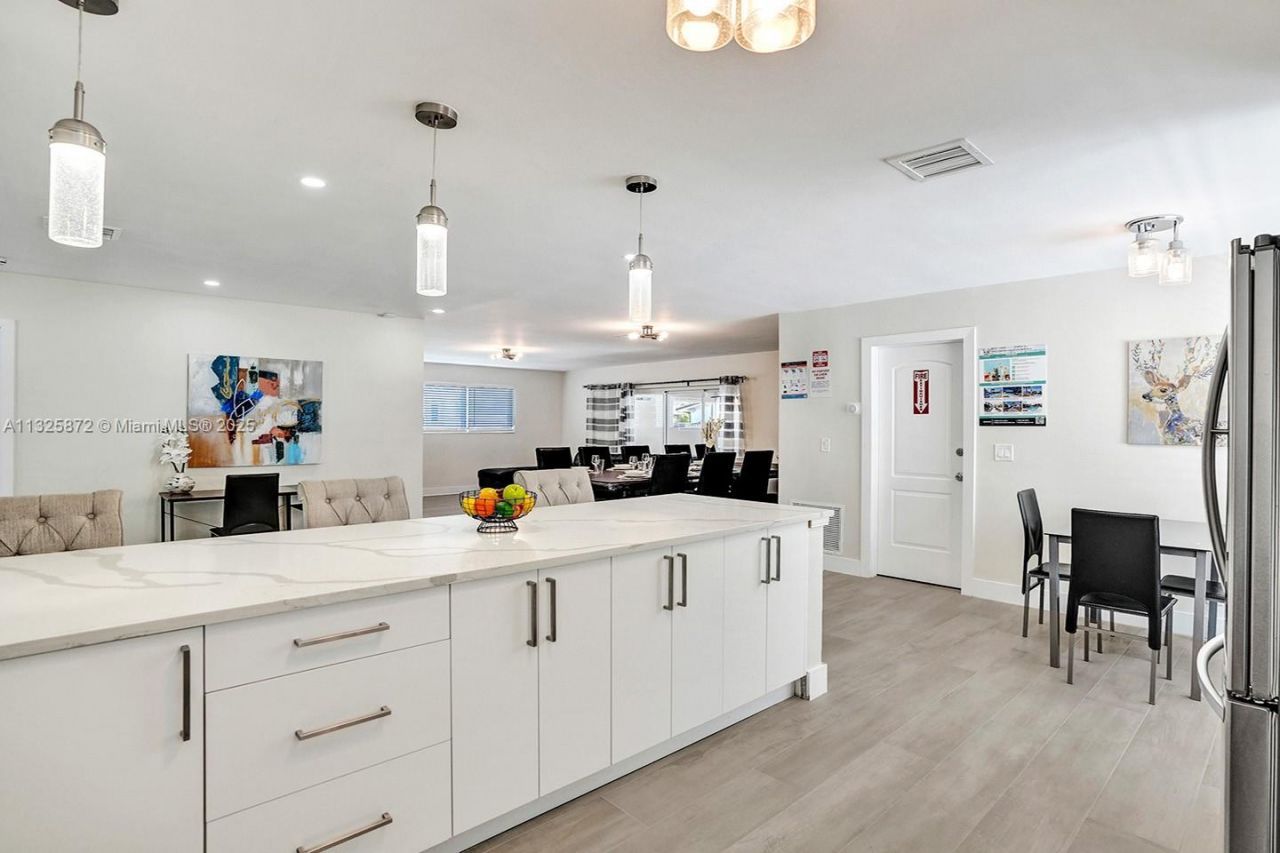 1018 Adams St, Hollywood, FL 33019 Photo