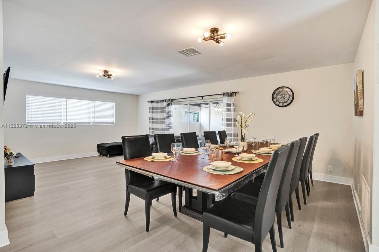 1018 Adams St, Hollywood, FL 33019 Photo