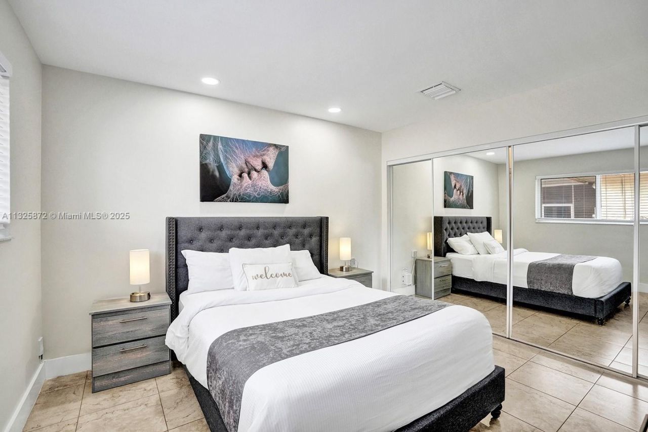 1018 Adams St, Hollywood, FL 33019 Photo