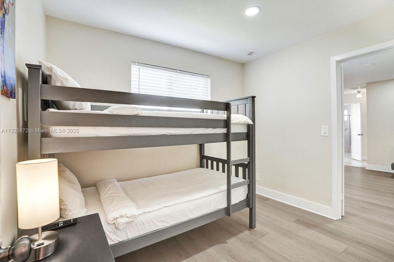 1018 Adams St, Hollywood, FL 33019 Photo