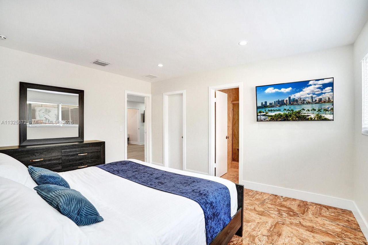 1018 Adams St, Hollywood, FL 33019 Photo