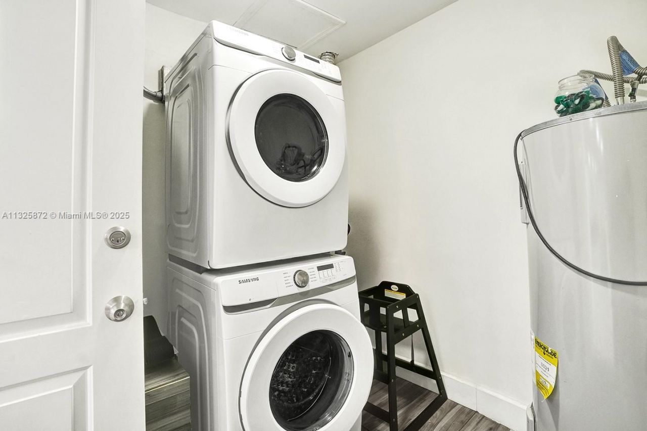 1018 Adams St, Hollywood, FL 33019 Photo