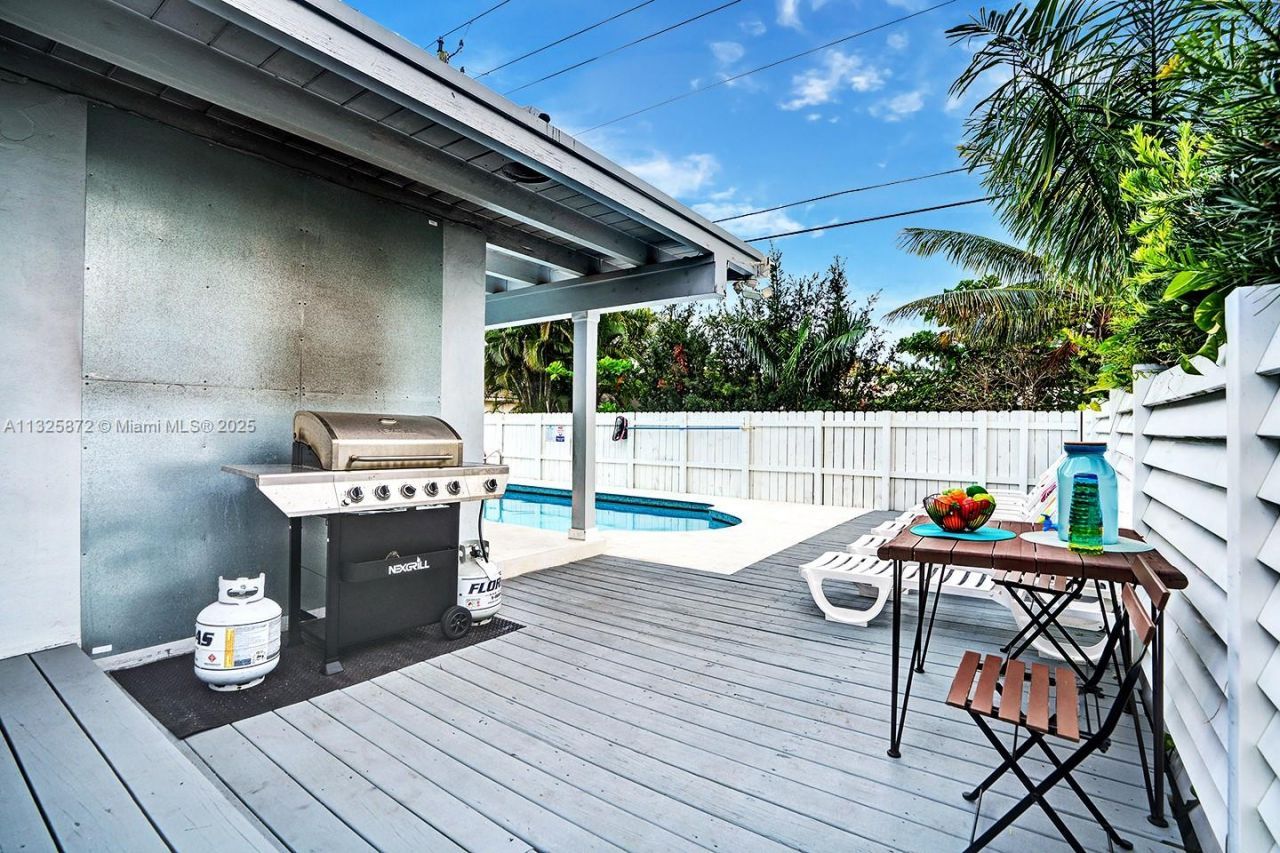 1018 Adams St, Hollywood, FL 33019 Photo