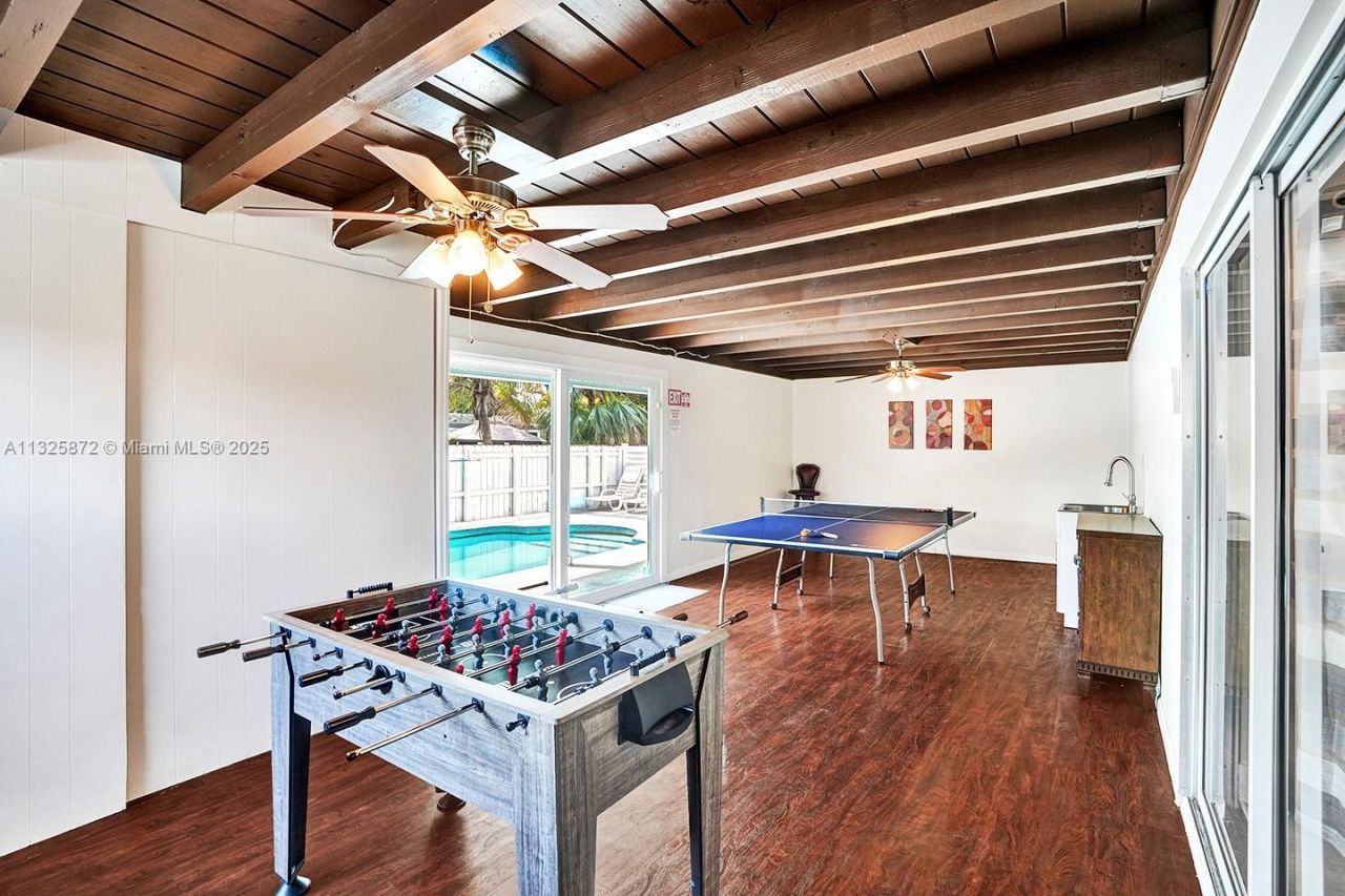 1018 Adams St, Hollywood, FL 33019 Photo