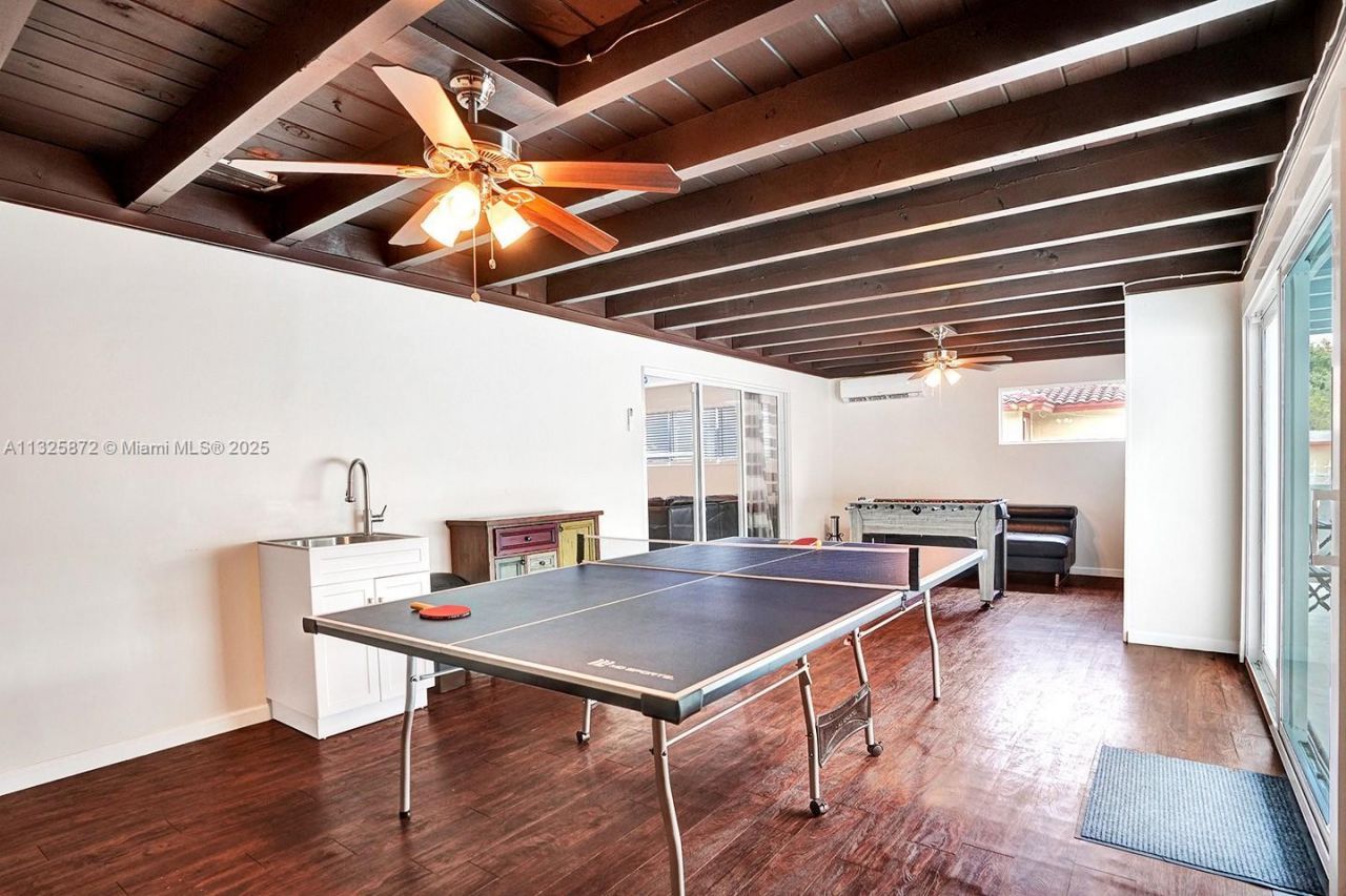 1018 Adams St, Hollywood, FL 33019 Photo