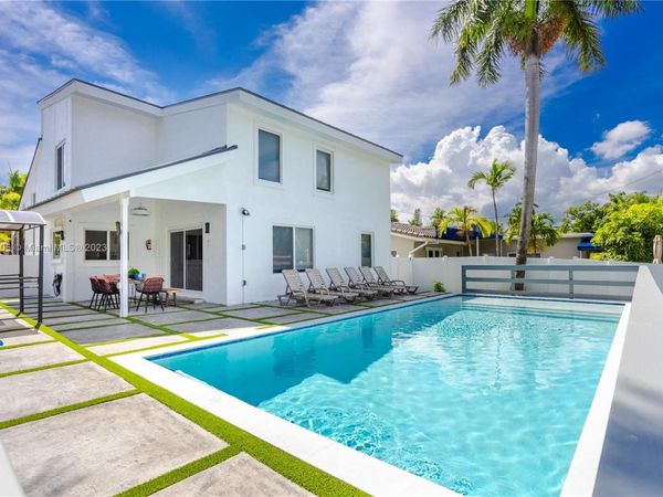 1109 Hollywood Blvd, Hollywood, FL 33019