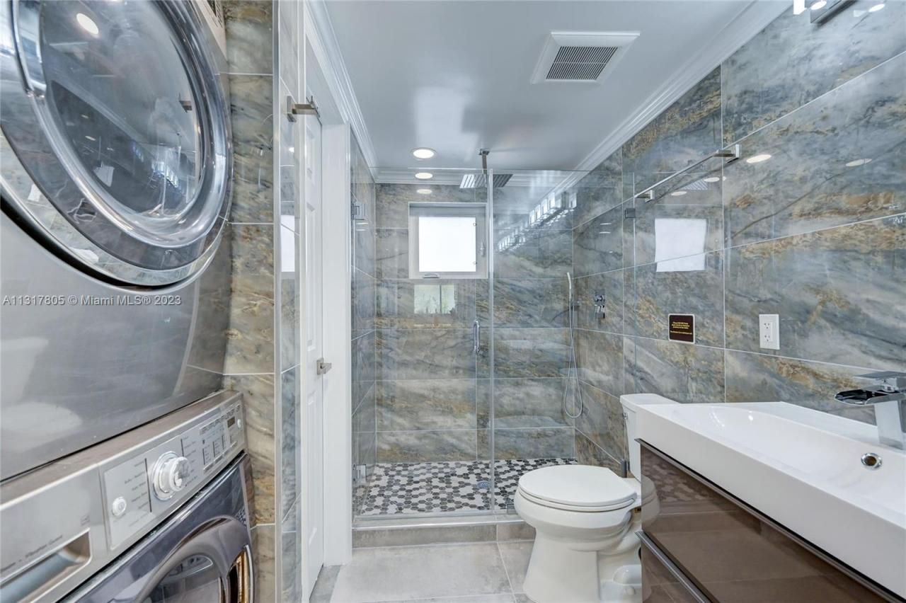 1109 Hollywood Blvd, Hollywood, FL 33019 Photo