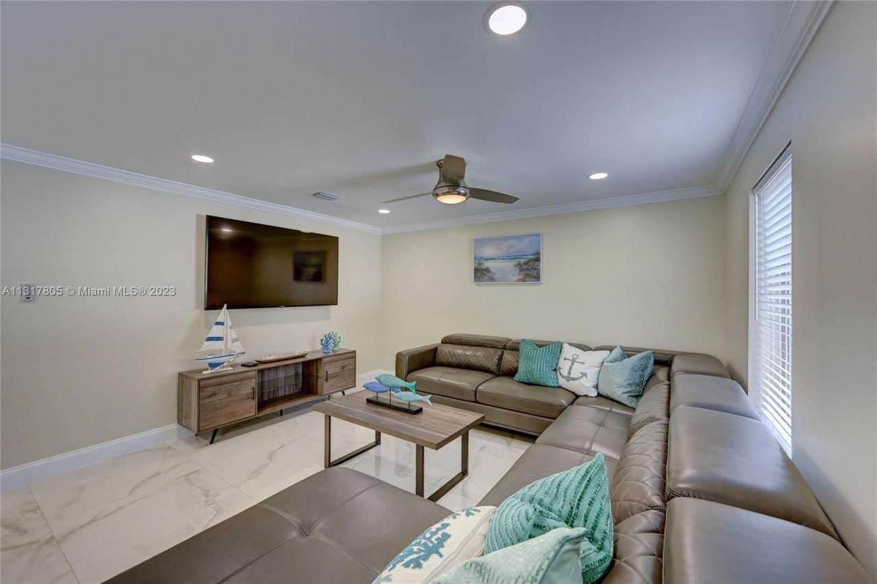 1109 Hollywood Blvd, Hollywood, FL 33019 Photo